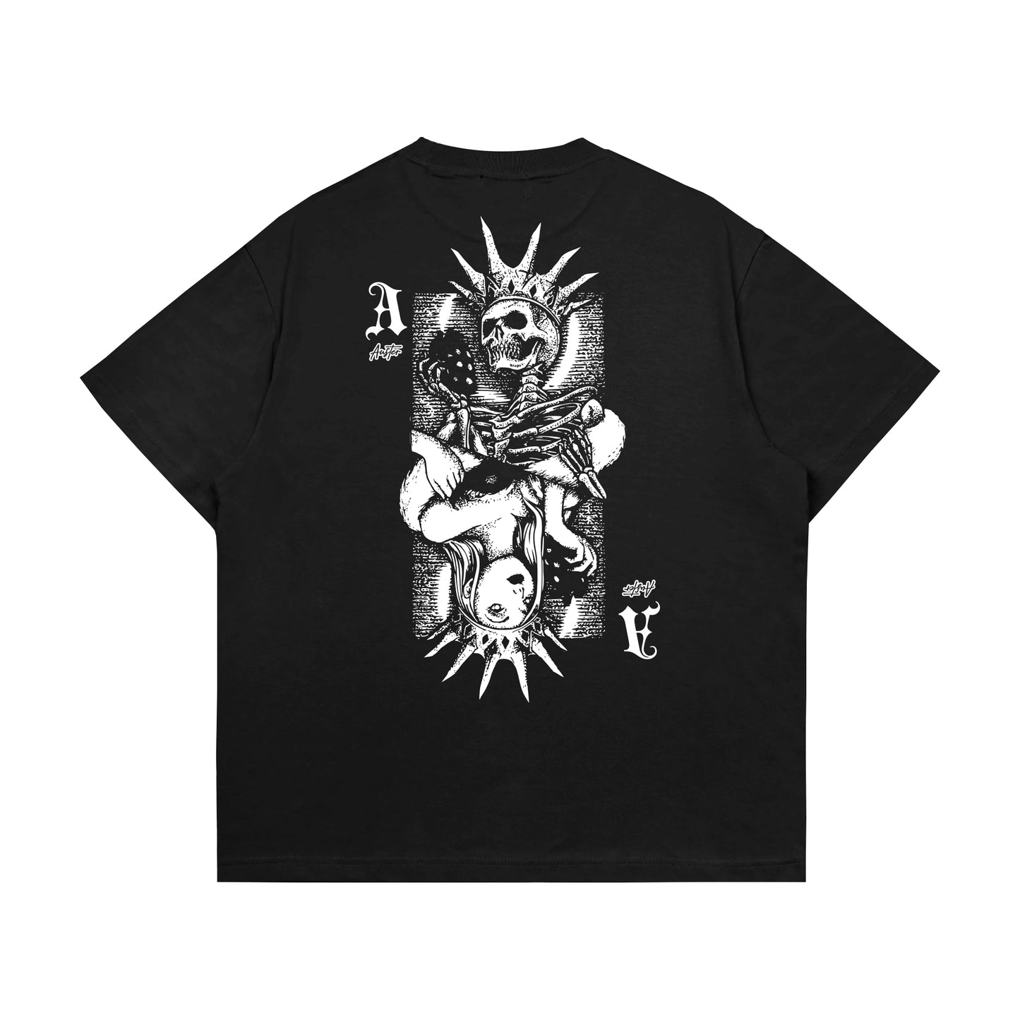 Oversized Skull and Queen