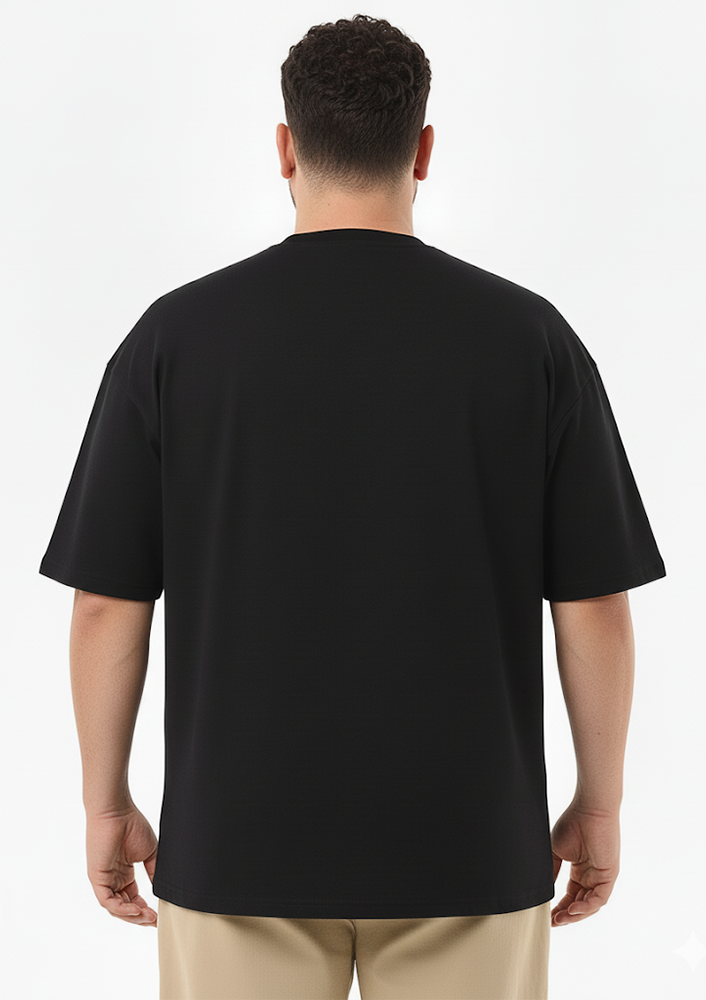 Oversized Básica Preta Plus Size